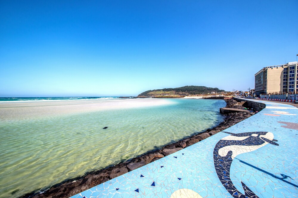 Book Beach Story Hotel In Jeju City | Hotels.com