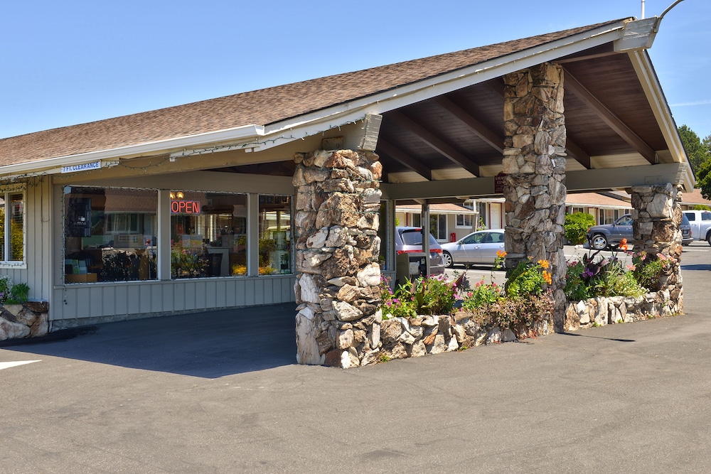 Book Surf Motel And Gardens In Fort Bragg Hotels Surf Motel And Gardens Fort Bragg