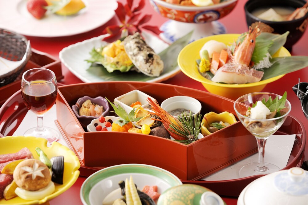 定山渓温泉 花もみじ 親切なサービスの温泉旅館 宿泊予約はホテルズドットコム