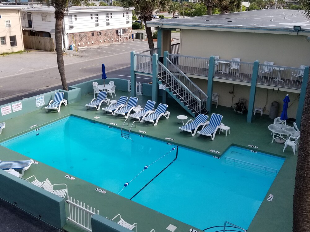 Calypso Motor Inn In Myrtle Beach Book On Hotels Calypso Motor Inn Myrtle Beach Outdoor Pool