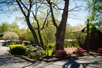 Hotels In Cleveland From 50 Night Resorts In Cleveland