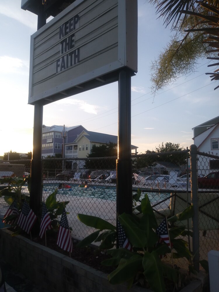 Dry Dock Vacation Club Carolina Beach United States Of America Carolina Beach Hotel Discounts Hotels Com