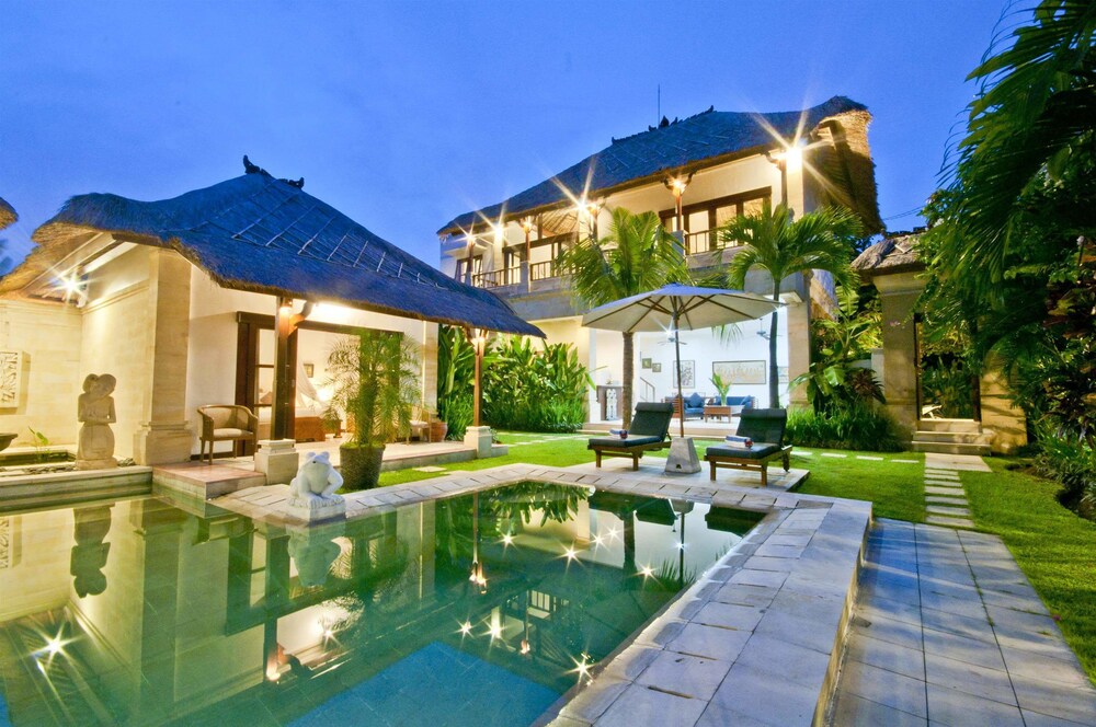 Book B Villa Seaside In Seminyak Hotels Com
