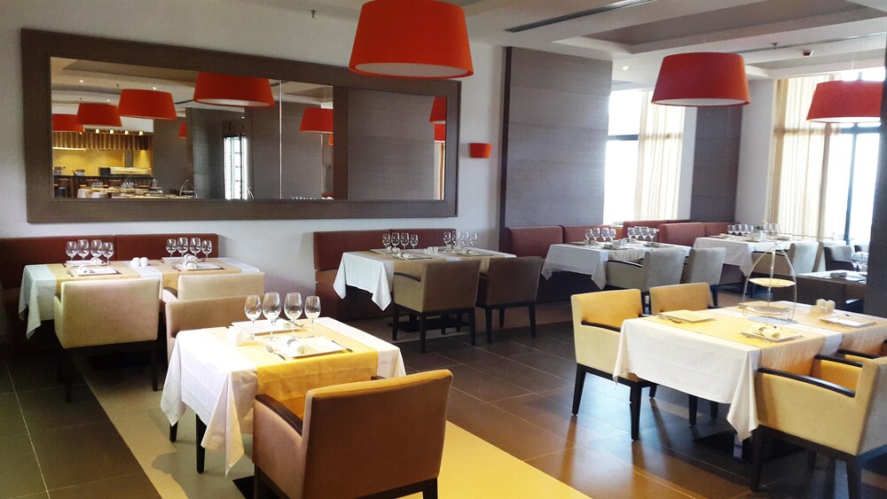 Royal Tulip Skikda Em Skikda Hoteis Com