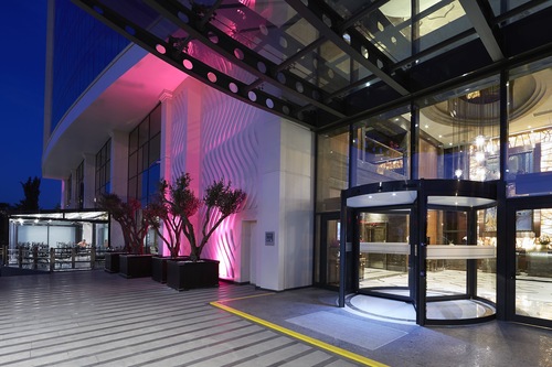 Hotels Com Deals Discounts For Hotel Reservations From Luxury Hotels To Budget Accommodations