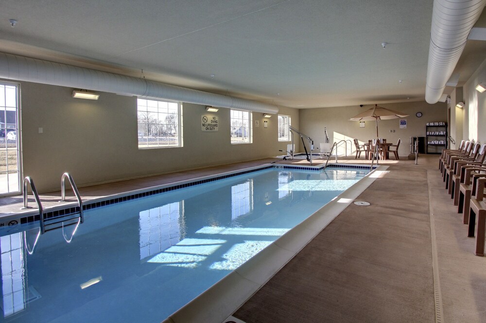 Book Cobblestone Hotel Suites - Charlestown In Charlestown Hotelscom