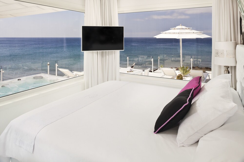 Book Lani S Suites De Luxe Only In Tias Hotels Lani S Suites De Luxe Only Tias