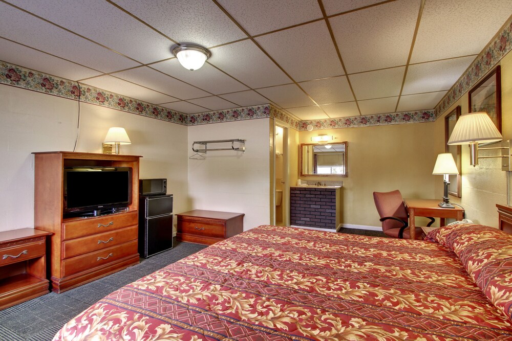 Book Star Motel In Macomb Hotelscom