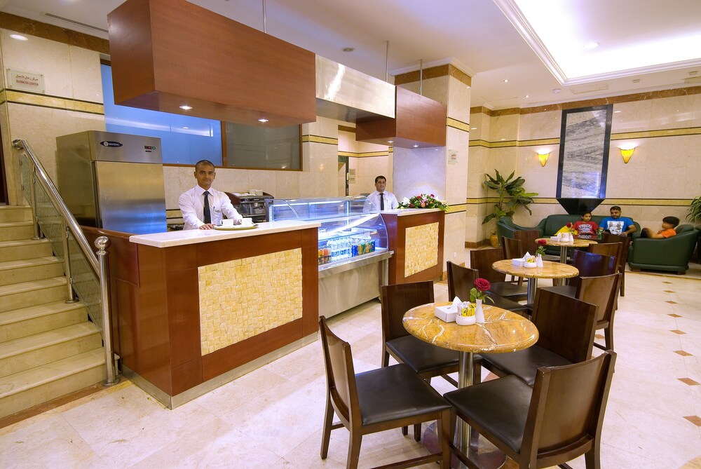 حجز فندق الإيمان القبلة المدينة المنورة . مقارنة أسعار الفنادق في المدينة المنورة