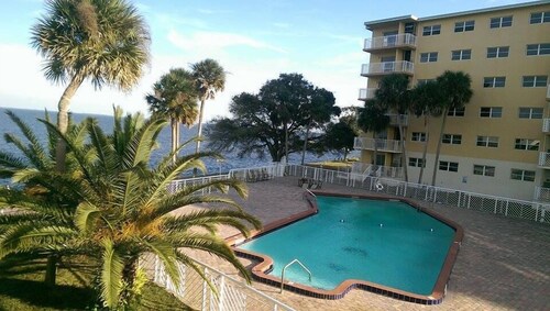 Hotels Com Deals Discounts For Hotel Reservations From Luxury Hotels To Budget Accommodations