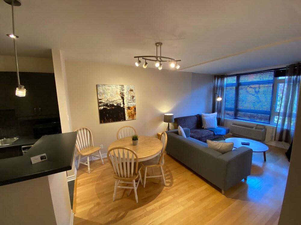 Book Aparthotelmontreal By Les Terrasses Saint Urbain In Montreal Hotels Com