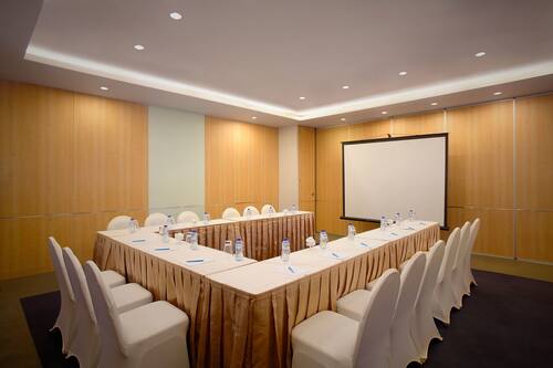 hotels com india