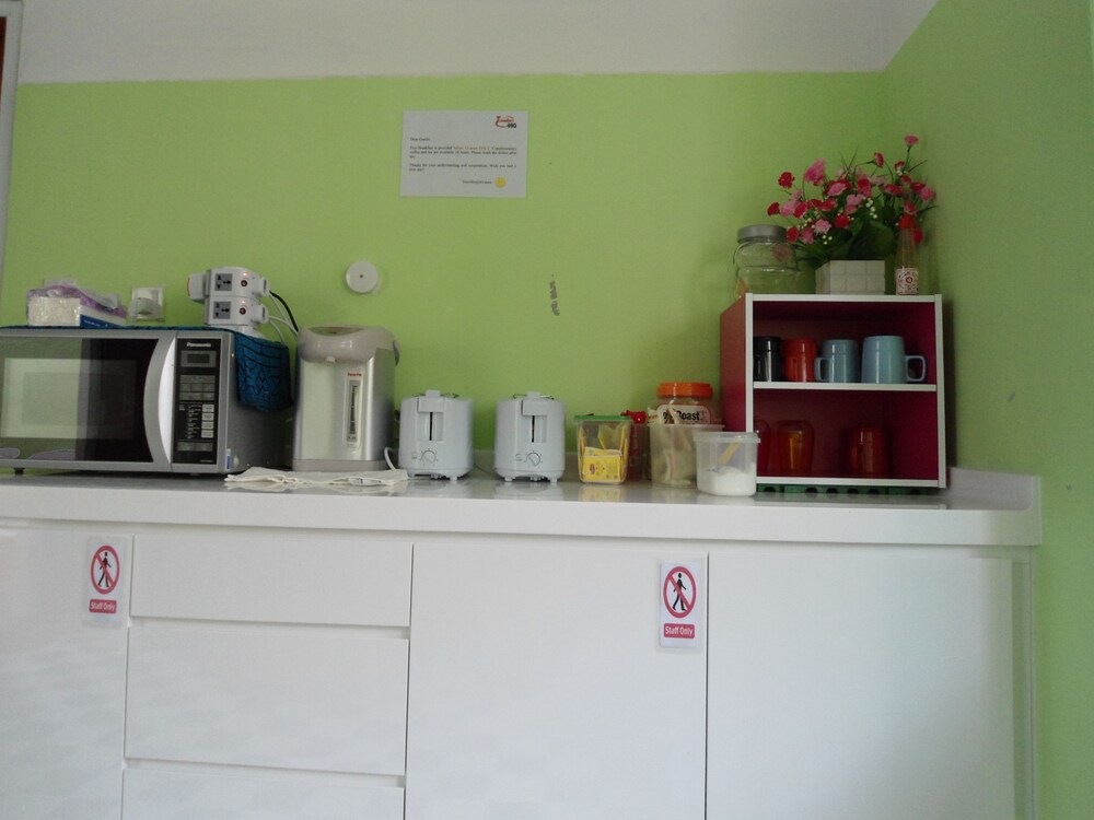 Traveller Sg Hostel Singapore Updated Price Reviews Hd Photos Hotels Com