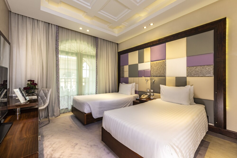 https ar hotels com ho494686 fndq almast alqahrt msr