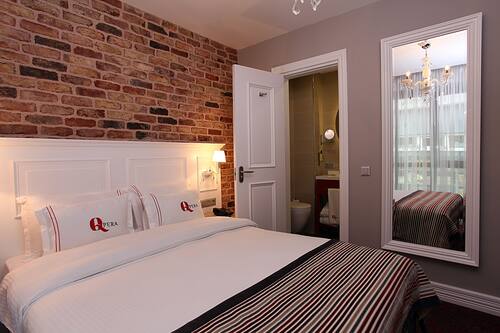 احجز كيو بيرا هوتل تقسيم في إسطنبول قارن أسعار الفنادق في إسطنبول