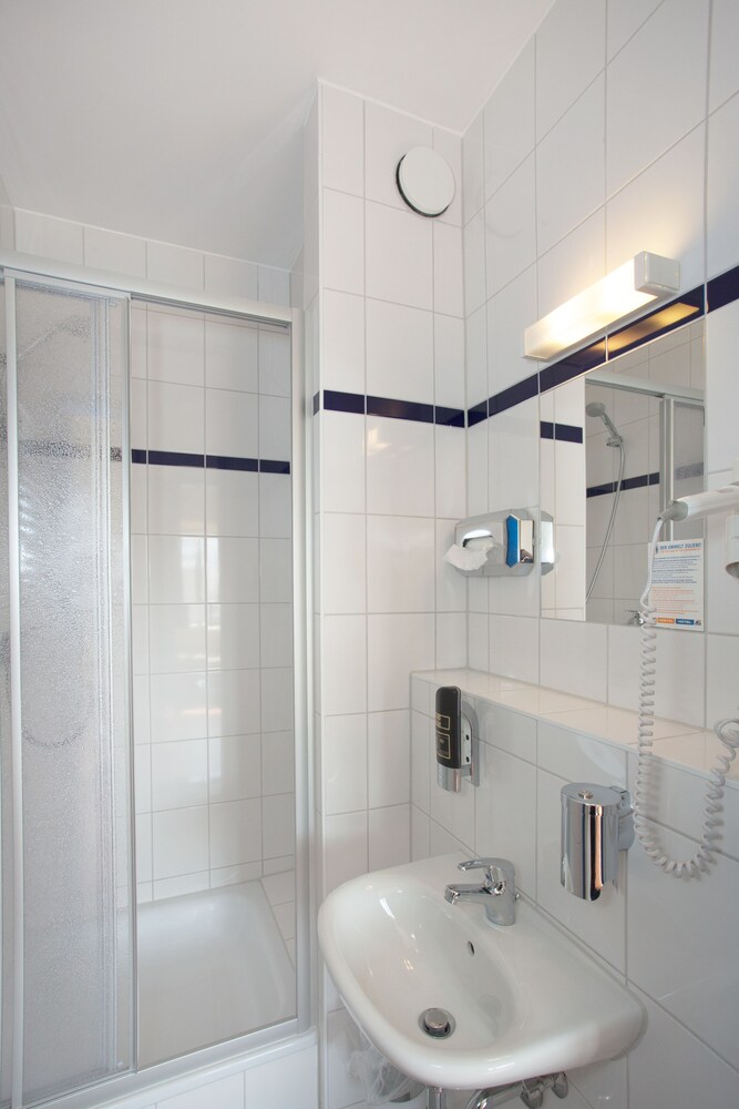 A O Amsterdam Zuidoost Amsterdam Info Photos Reviews Book At Hotels Com