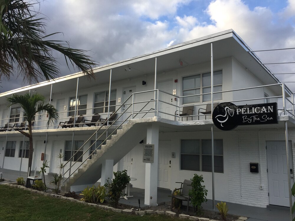 Book Pelican By The Sea Motel In Pompano Beach Hotels Pelican By The Sea Motel Pompano Beach