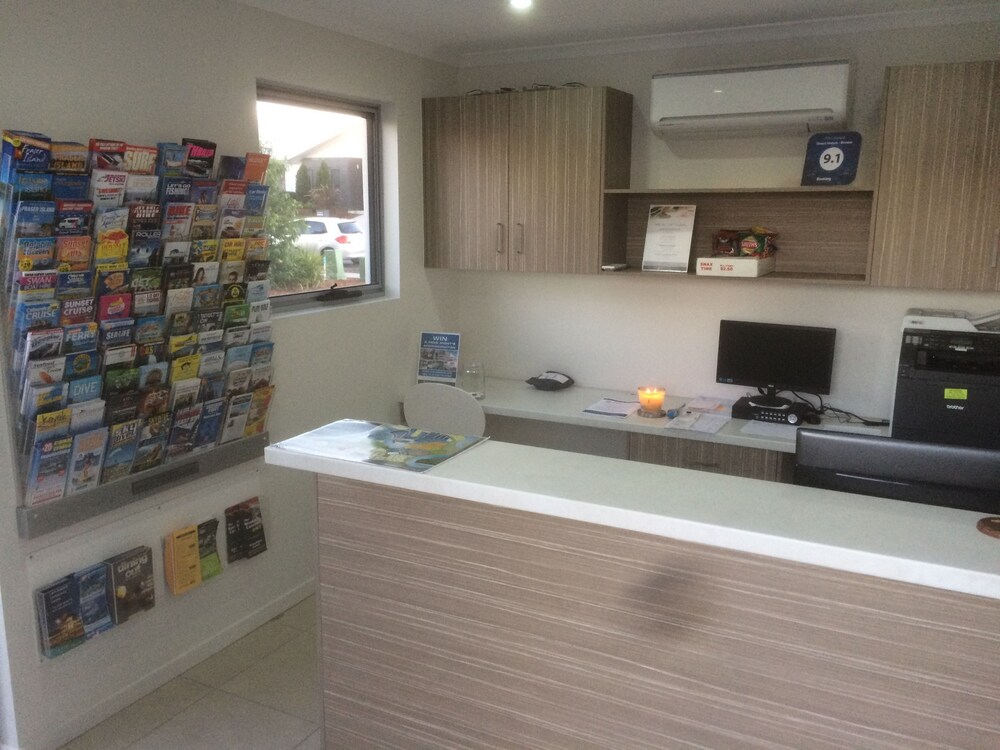 Book Direct Hotels Breeze On Brigher In Mountain Creek Direct Hotels Breeze On Brigher Mountain Creek Reception