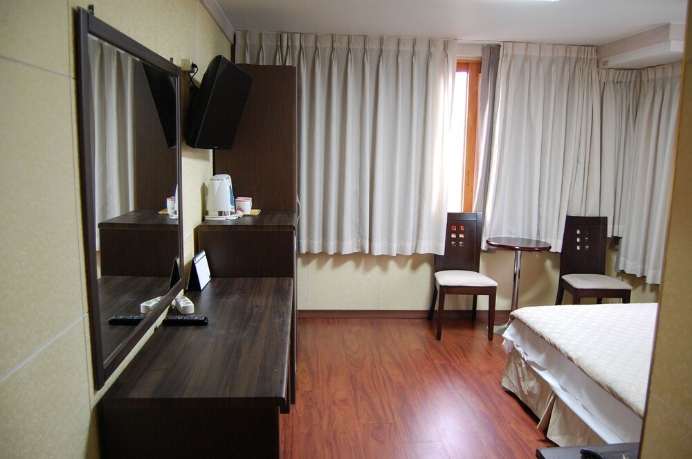 Seoul Ymca Hotel Seoul South Korea Seoul Hotel Discounts Hotels Com