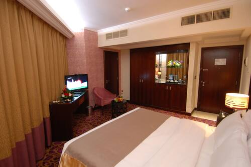 احجز جلوريا المدينة الفيروز الماسي في المدينة المنورة قارن أسعار الفنادق في المدينة المنورة