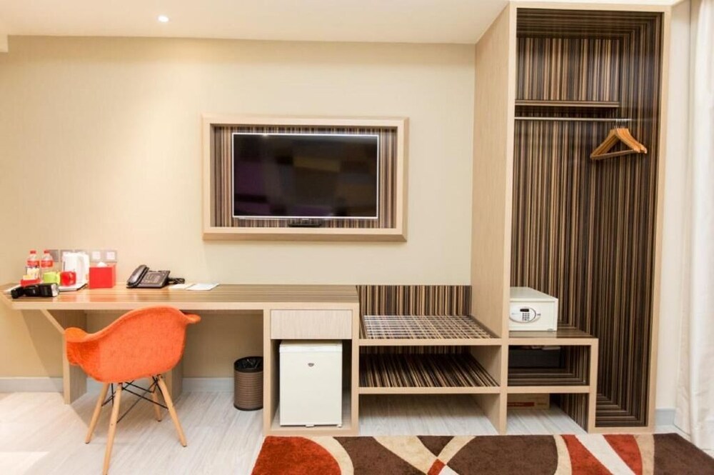 Resorts World Sentosa Genting Hotel Jurong Sg Clean Jurong Updated Price Reviews Hd Photos Hotels Com