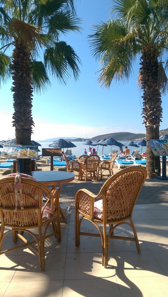 Nagi Beach Hotel Bodrum Hotels Com