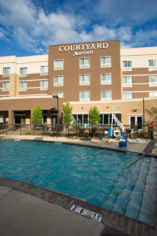 Book Courtyard Starkville Msu At The Mill Conference Center In Starkville Hotelscom