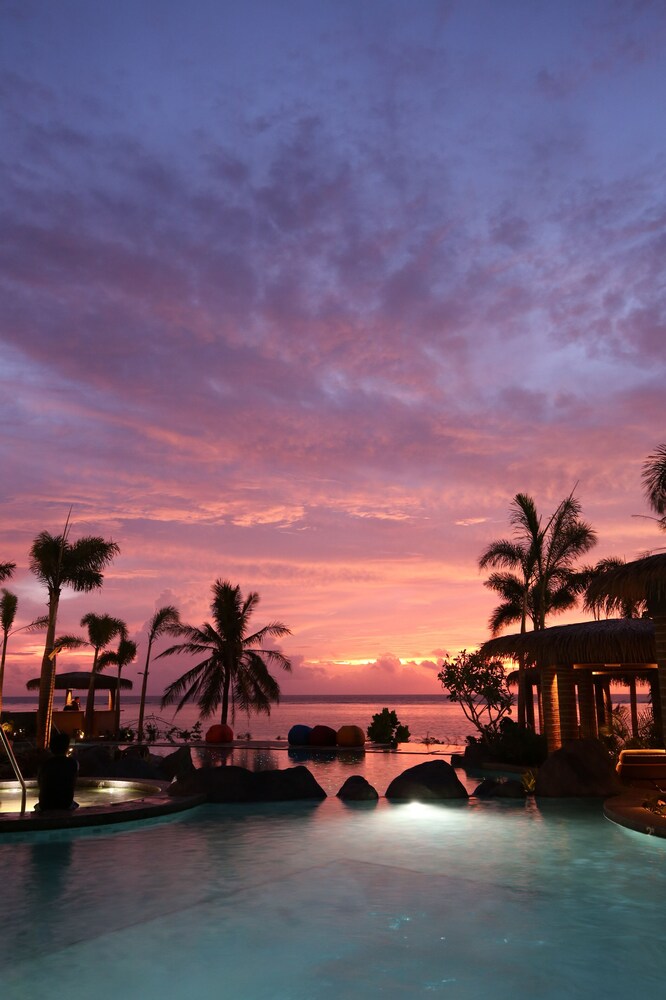 Book Dusit Thani Guam Resort In Tamuning Hotels Com