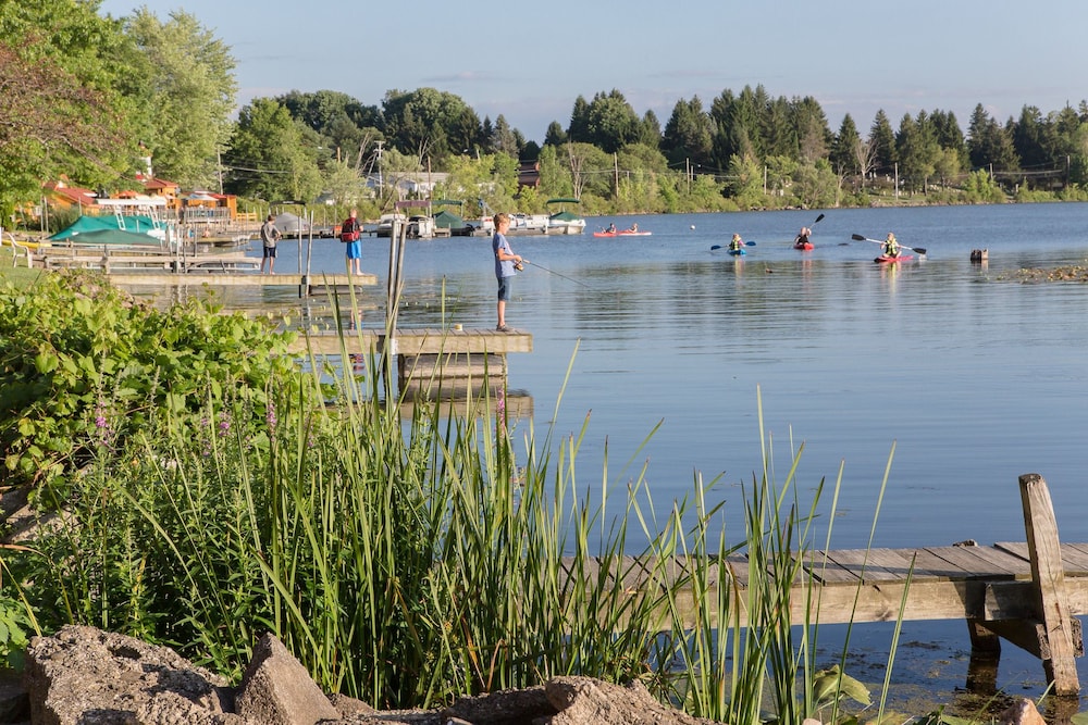 Book Edinboro Lake Resort Cabins in Edinboro