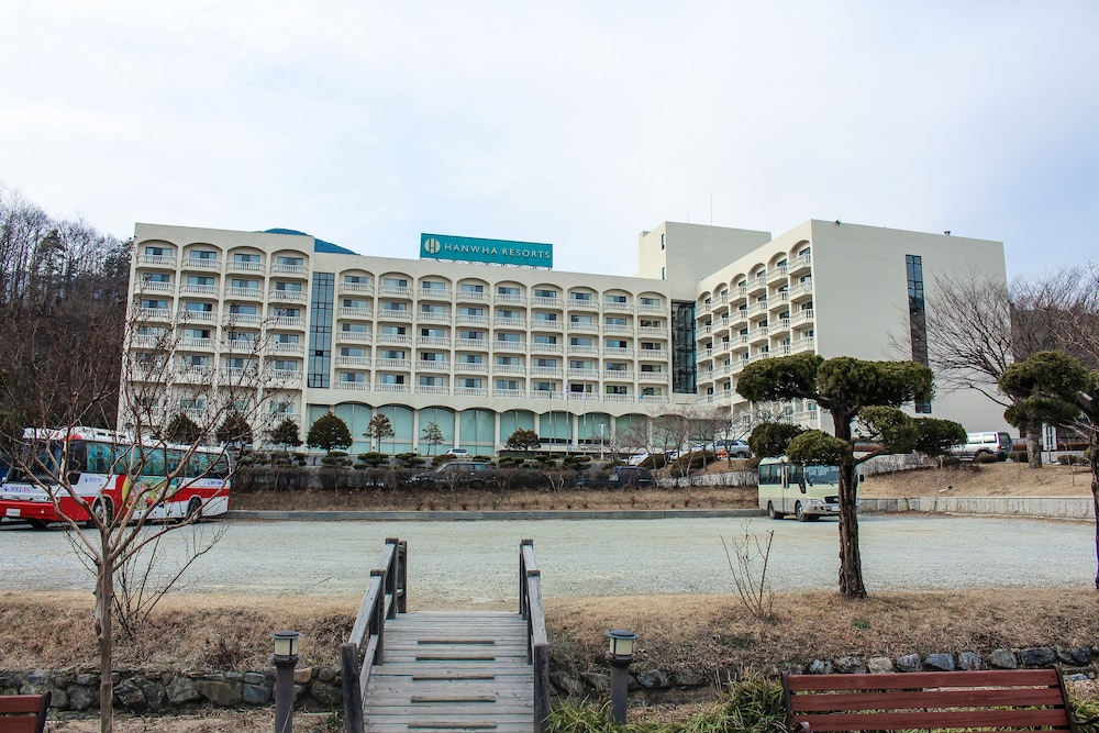 울진 한화리조트 백암온천 (Hanwha Resort Baegam Hot Springs)... 울진에 있는 한화리조트 백암온천 (Hanwha Resort Baegam Hot Springs)