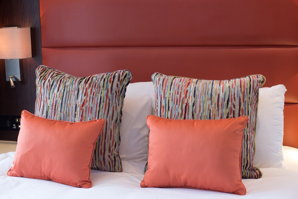 St George Hotel Wembley, Wembley