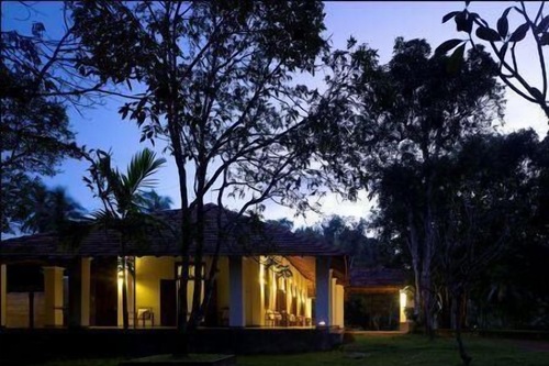 احجز كوميلا بونجالو في دومبي قارن