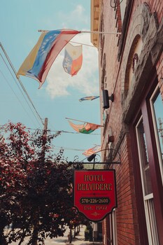 Top 10 Hotels In Hamlin Pennsylvania