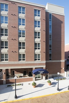 15 Closest Hotels To University Of Illinois At Urbana Champaign In 15 Closest Hotels To University Of Illinois At Urbana Champaign In