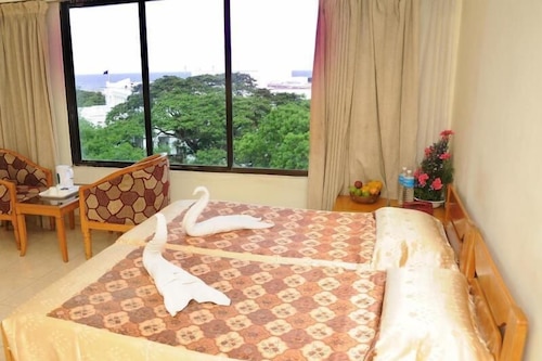 チェンナイ マドラス のペットと泊まれるホテルの宿泊予約 最安値検索 格安予約 多数の宿泊施設のキャンセル無料 ホテルズドットコム チェンナイ マドラス のペットと泊まれるホテルの宿泊予約 最安値検索 格安予約 多数の宿泊施設のキャンセル無料 ホテルズドットコム