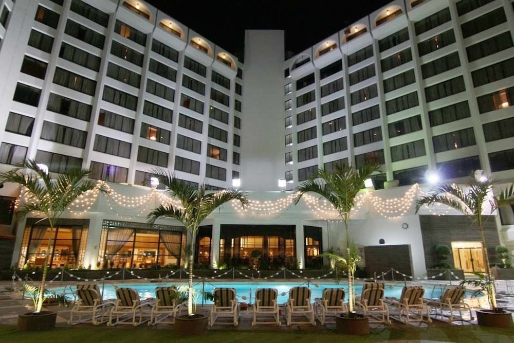 Regent Plaza Hotel & Convention Center in Karachi REGENT PLAZA HOTEL & CONVENTION CENTRE (Karachi, Pakistan