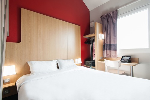 B B Hotel Bordeaux Lac Sur Bruges Bruges Francia Hoteles En Bruges Hoteles Com