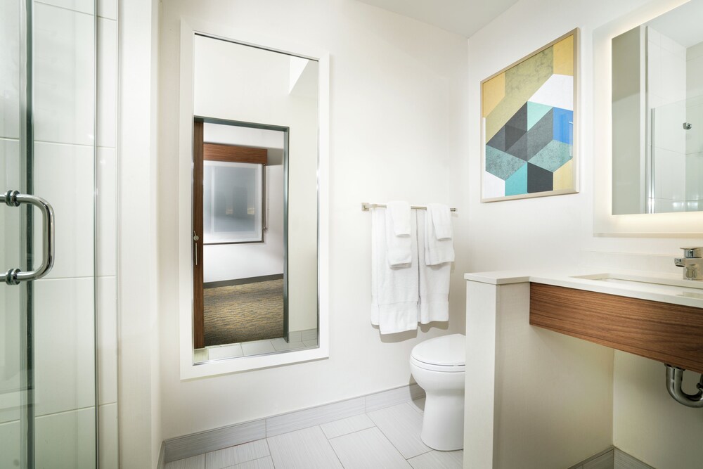 Book Staypineapple Hotel Z Gaslamp San Diego In San Diego Hotelscom