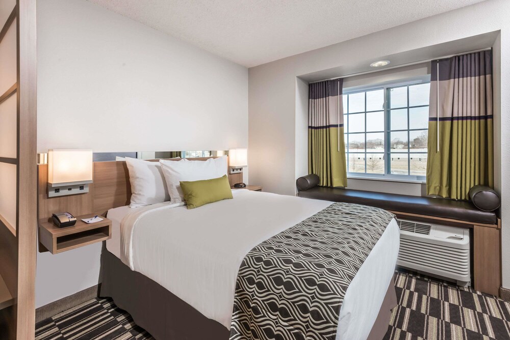Book Microtel Inn Suites By Wyndham Beaver Falls In Microtel Inn Suites By Wyndham Beaver Falls Room 1 Queen