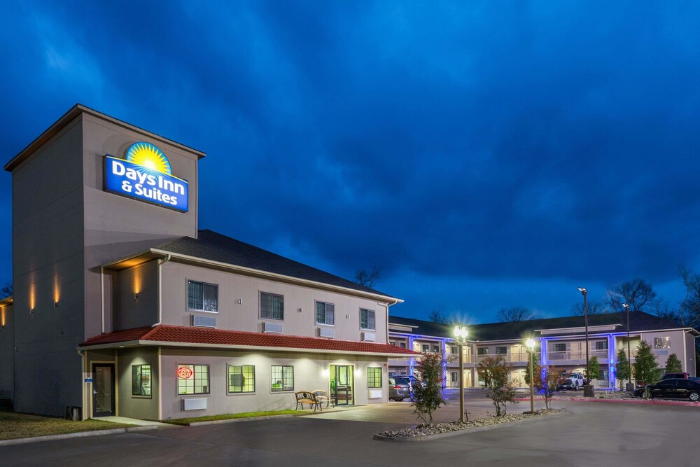Book Days Inn Suites By Wyndham Madisonville In Days Inn Suites By Wyndham Madisonville