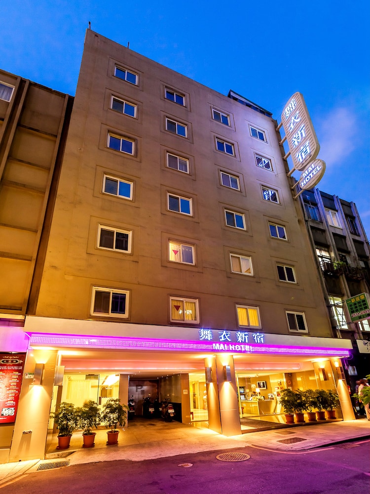 Book Green World Mai Zhongshan In Taipei Hotels Green World Mai Zhongshan Taipei Hotel Front Evening Night