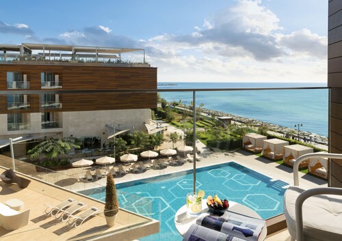 15 Closest Hotels To Florya Beach In Istanbul Hotels Com