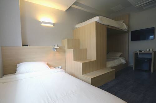 Book Hotel 8 Hours In Seoul Hotels Com Book Hotel 8 Hours In Seoul Hotels Com