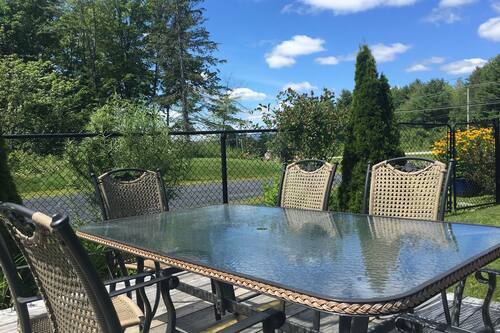 Motel Des Cèdres Sherbrooke Hotels Com - Elbertex By Glen Raven Patio Chairs Motel Des Cèdres Sherbrooke Hotels Com - Elbertex By Glen Raven Patio Chairs
