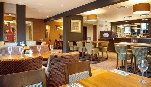 27+ toll Foto Premier Inn Bath City Centre : Nuernberg City Centre Hotel Germany Premier Inn : Odalarda ücretsiz wifi sunan premier inn bath city centre prior park landscape bahcesi'dan 2.1 km uzaklıktadır.