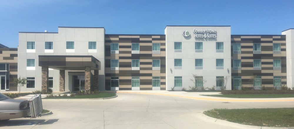 Book Cobblestone Hotels And Suites Jefferson In Cobblestone Hotels And Suites Jefferson