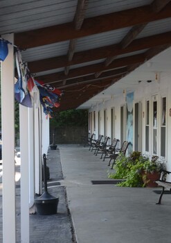 Hotels In Lamoni From 85 Night