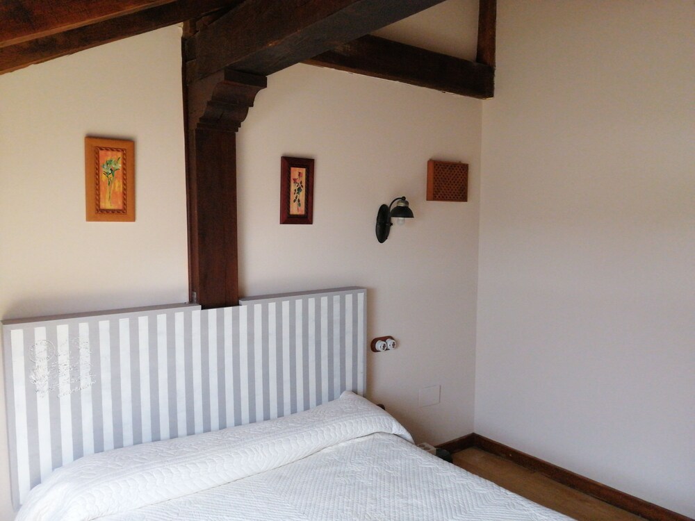 Posada El Jardin De Angela En Santander Hoteles Com