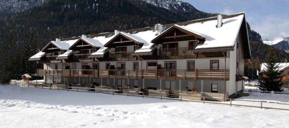 Residence Contrin Canazei Italy Canazei Hotel Discounts Hotels Com