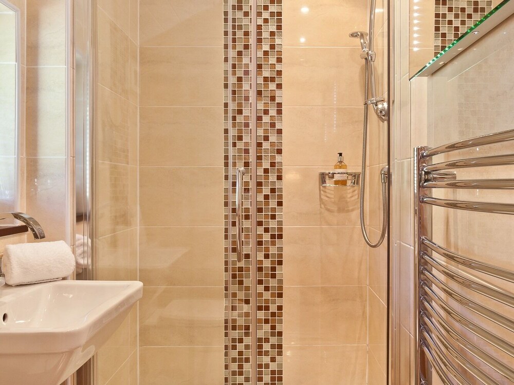 Book Hill Crest Country Guest House In Ulverston Hotels Com